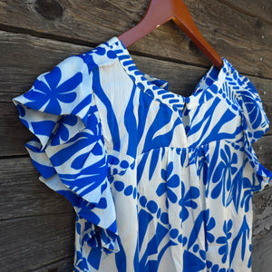 GiGio - Blue and White Flutter Sleeve Blouse