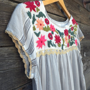 THML - Floral Embroidered Striped Short Sleeved Blouse