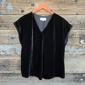 Dear John - Kristen Velvet Top - Black