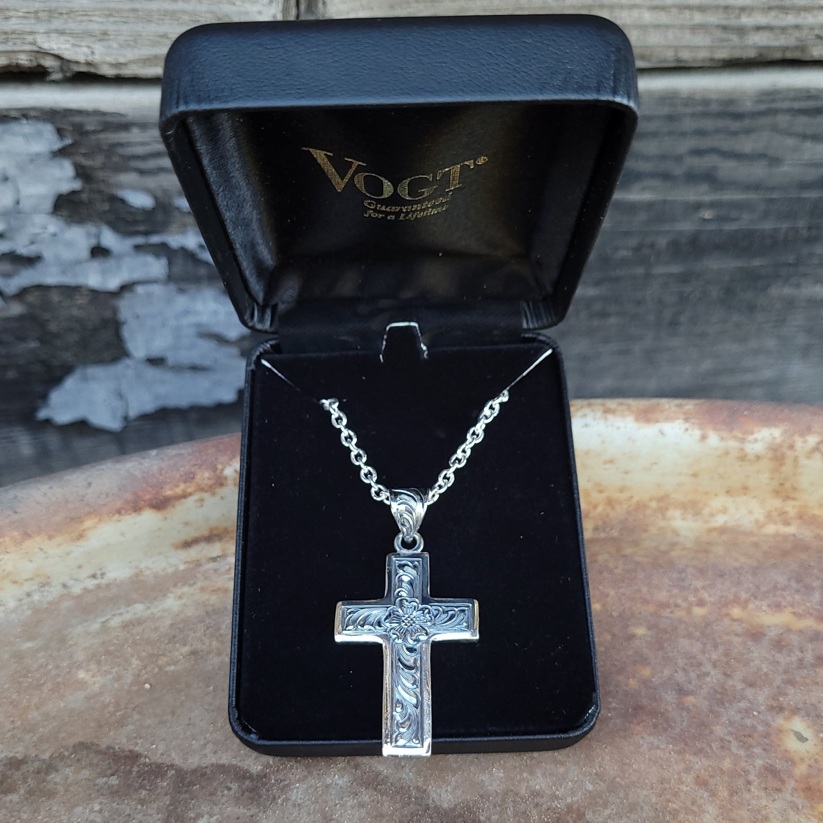 Vogt - San Angelo Cross Necklace