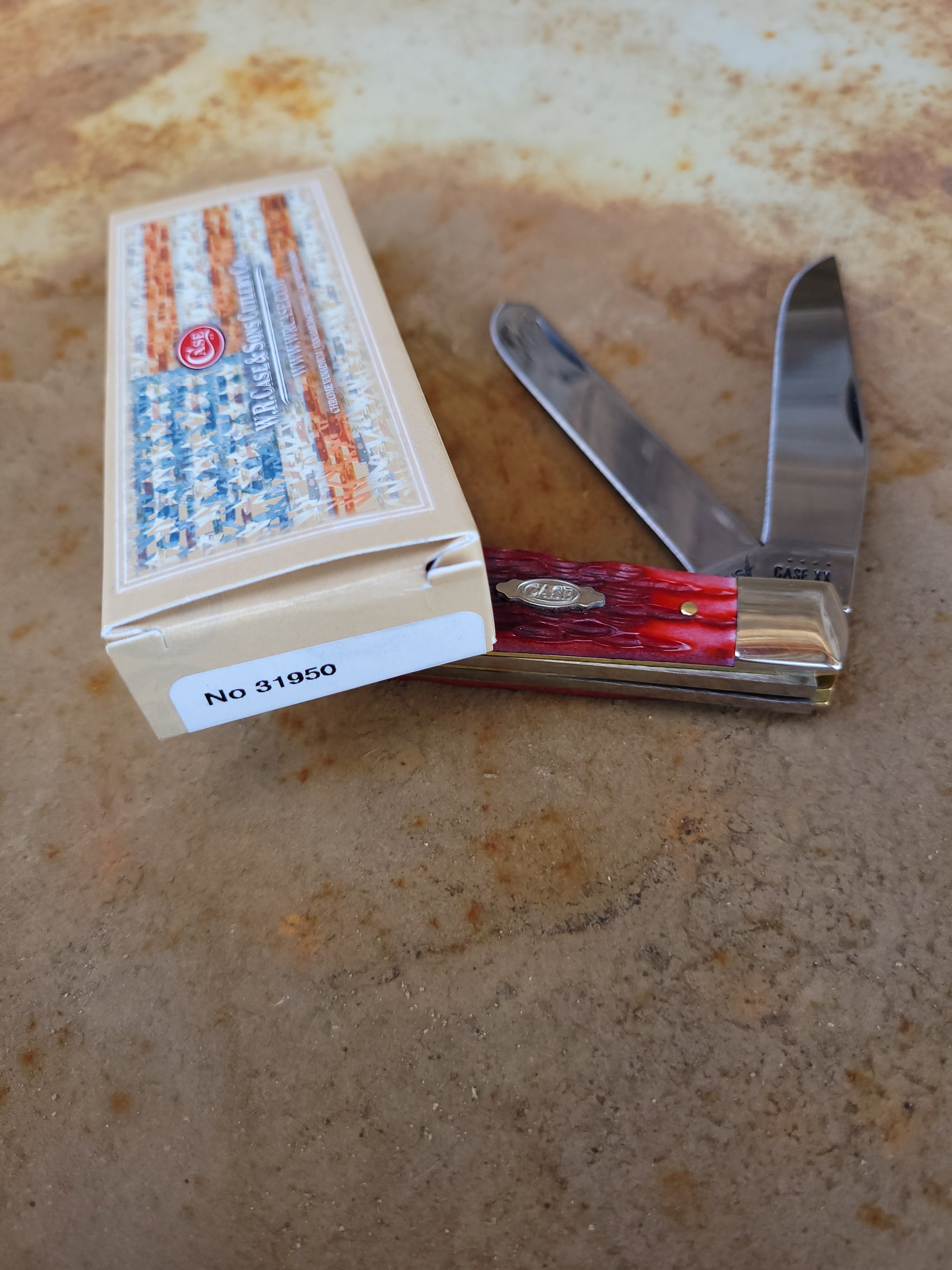 Case Knife - 31950 Dark Red Bone Trapper Peach Seed Jig