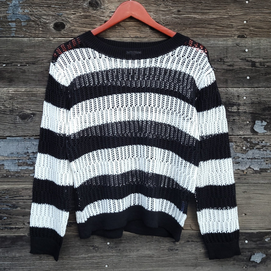 Jodifl - Black and White Knitted Sweater